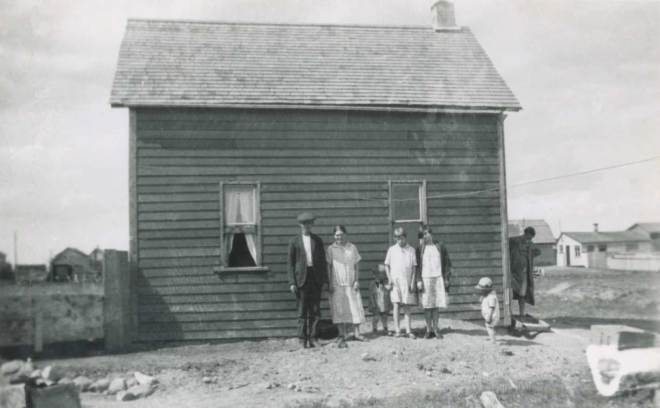 Tey sum fóru yvir um hav – ein óskrivaður partur av føroyskari søgu