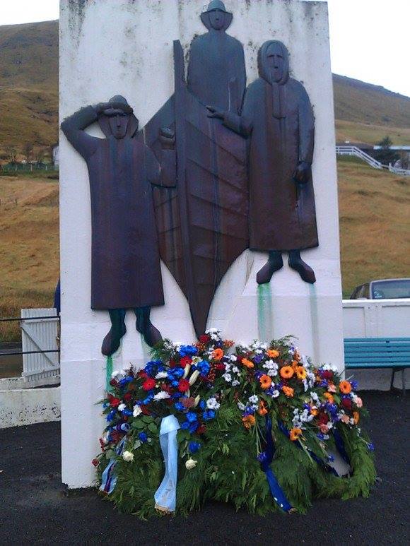 MINNINGARHALD TEIRRA SJÓLÁTNU