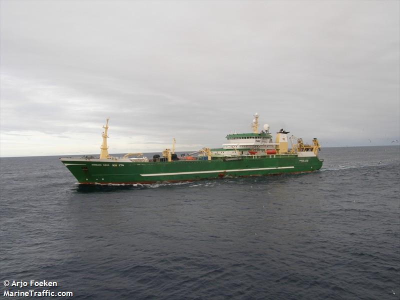 Heimsins størsti frystitrolari Annelies Ilena kemur á Fuglafjørð