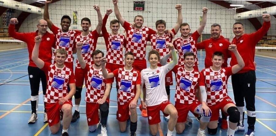 Steypafinaluheilsan frá ÍF-Flogbólti