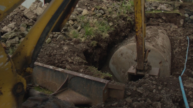 Skráseting av oljutangum í Fuglafjarðar kommunu.