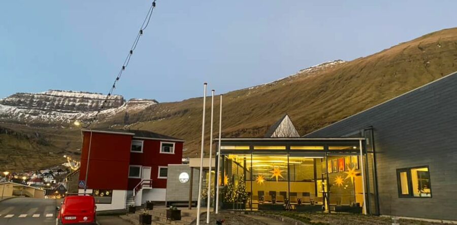 Starvslýsing : Málsviðgeri til teknisku deild hjá Fuglafjarðar kommunu