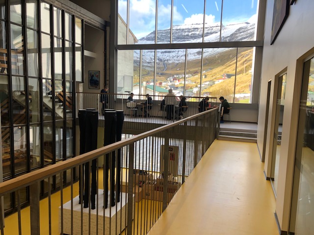 Vælkomin til hátíðarhald í Fuglafjarðar skúla