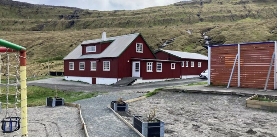 Námsfrøðingur til dagstovnin/frítíðarskúlan Kamb á Kambsdali